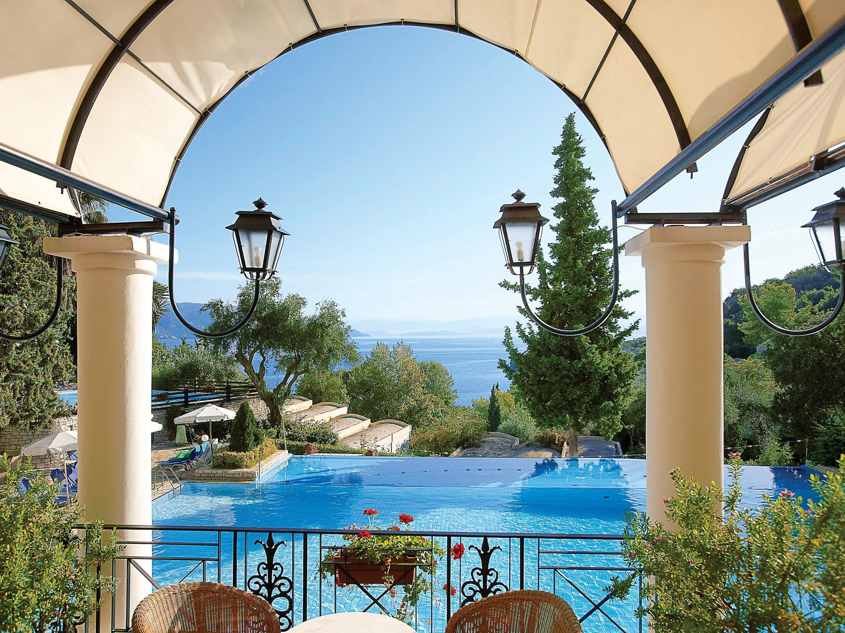 Grecotel Luxme Daphnila Bay (Adults Only) Дассия Экстерьер фото
