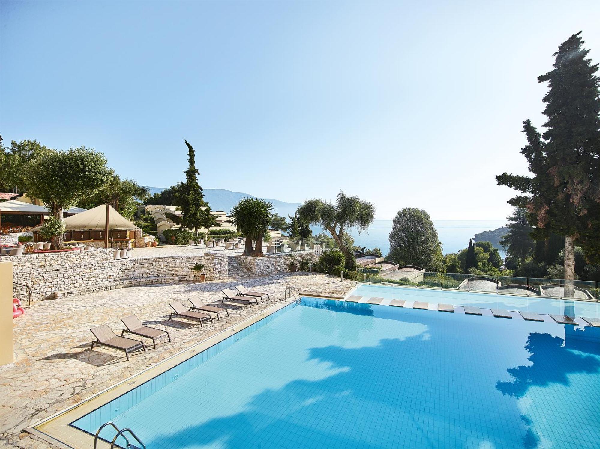 Grecotel Luxme Daphnila Bay (Adults Only) Дассия Экстерьер фото